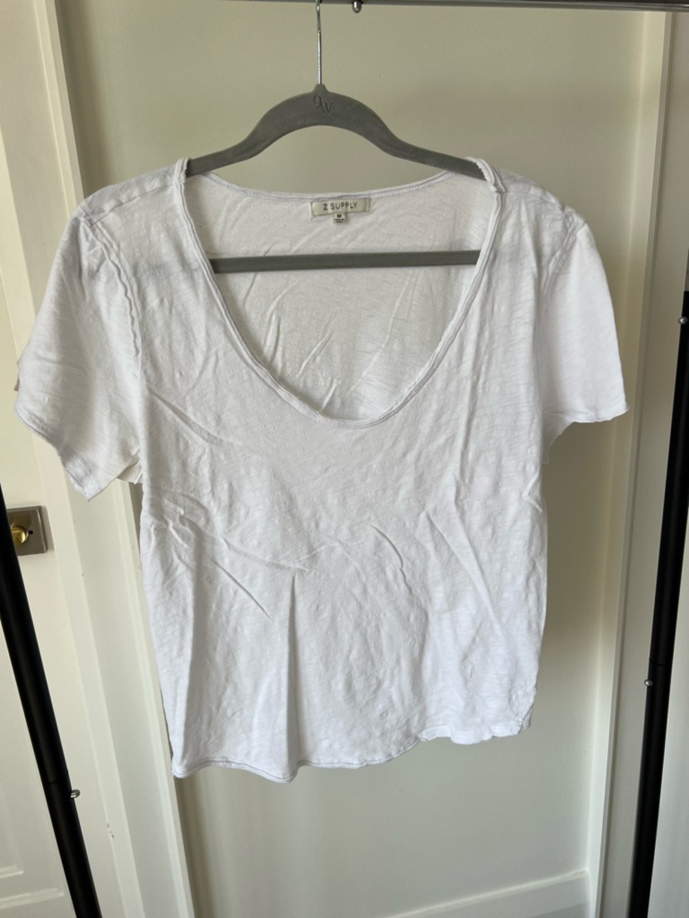 Z Supply White Scoop Neck Short Sleeve Tee